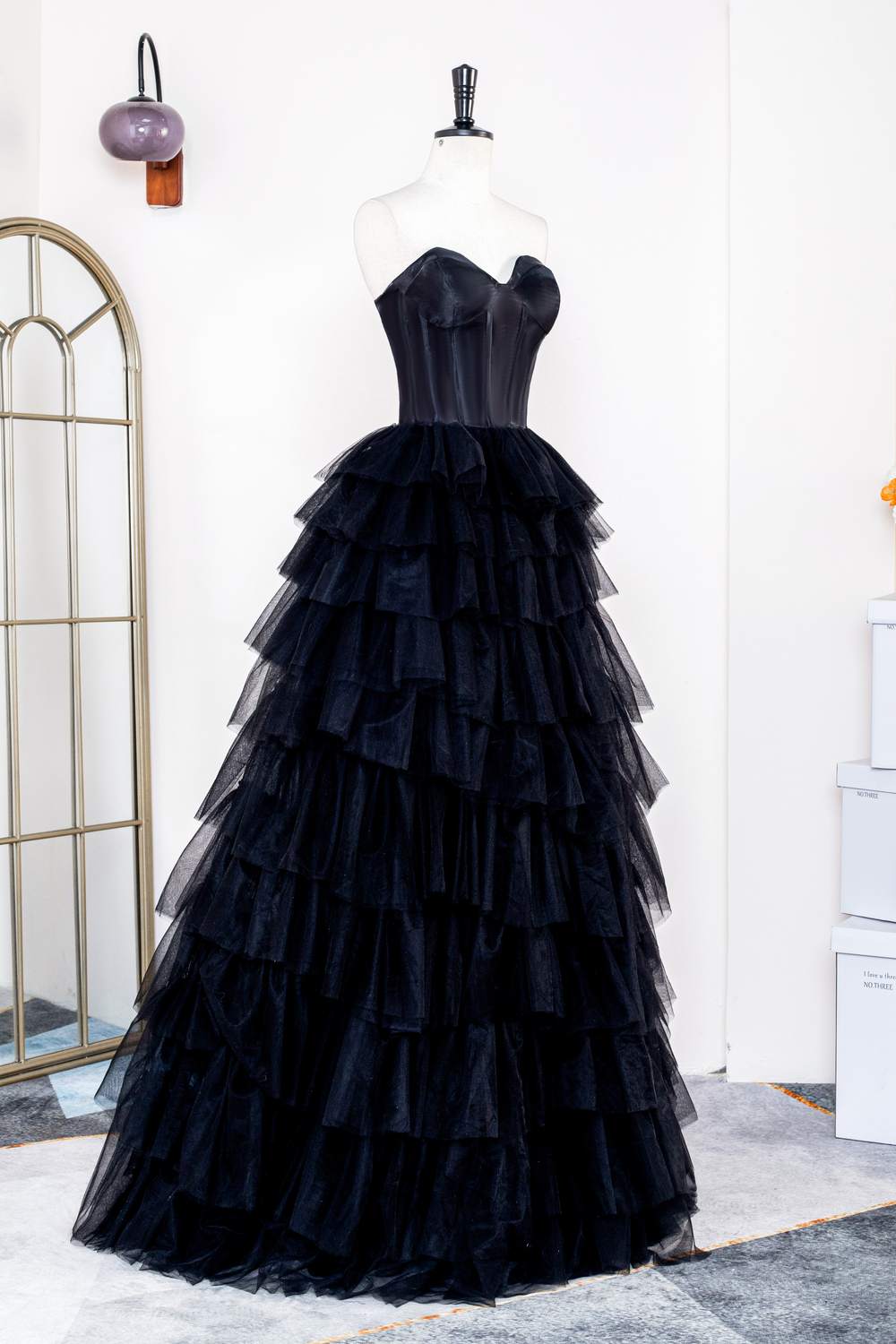 Sweetheart Black Tiered Ruffles Formal Dress