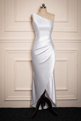 White Elegant One Shoulder Mermaid Bridesmaid Dress