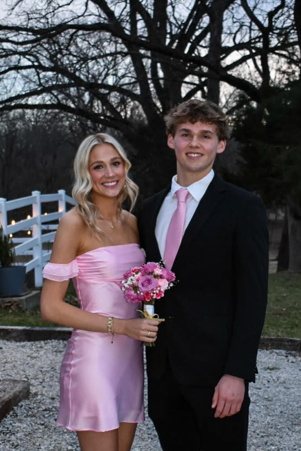 Off the Shoulder Short Pink Fitted Dress