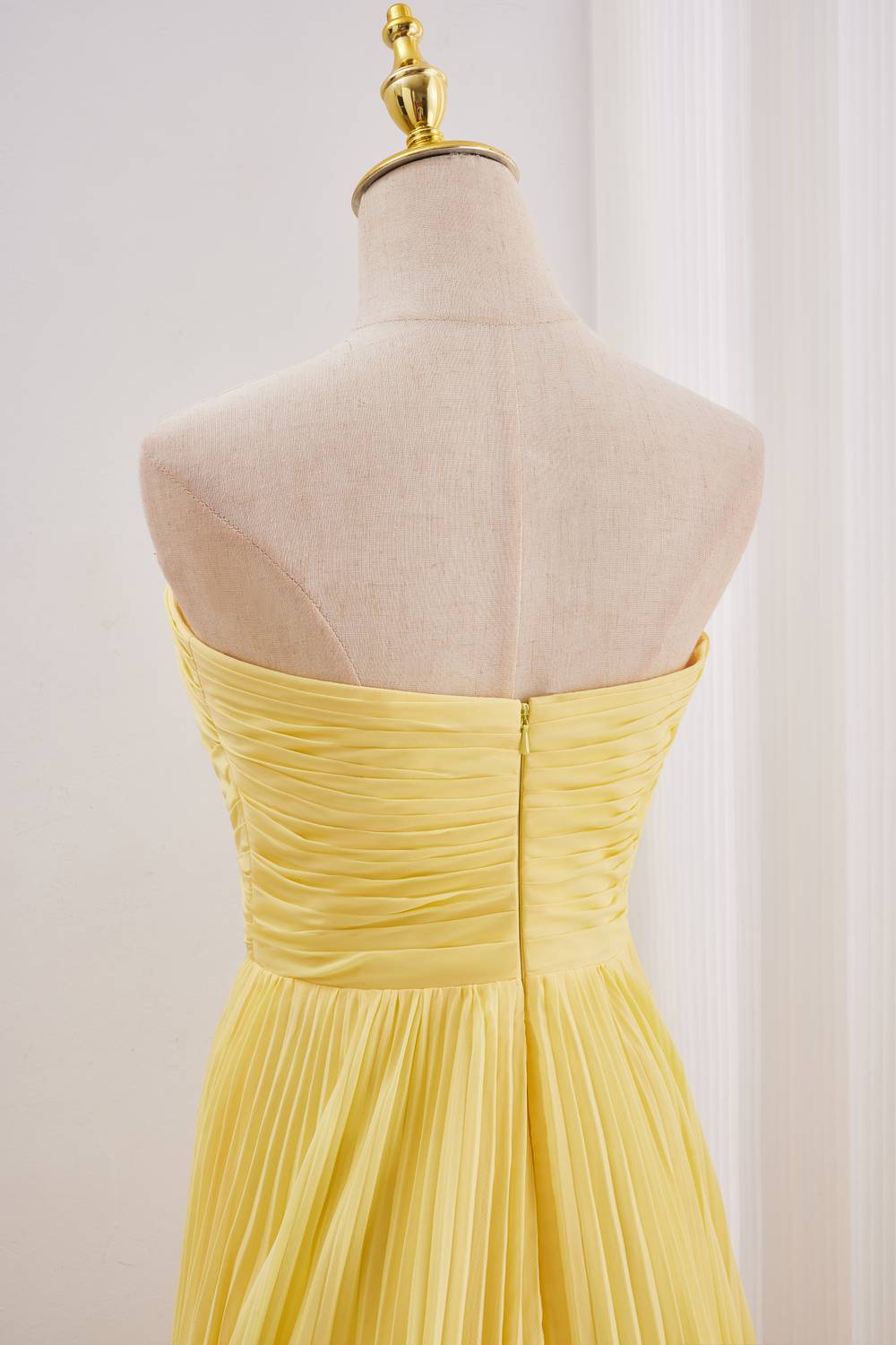 Yellow Sweetheart A-line Prom Dress with Keyhole