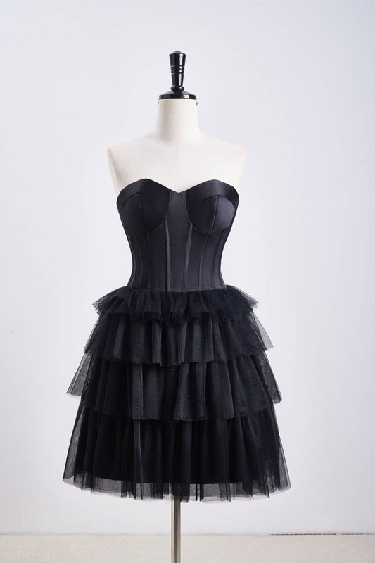 Sweetheart Black A-line Tiered Ruffle Short Homecoming Dress