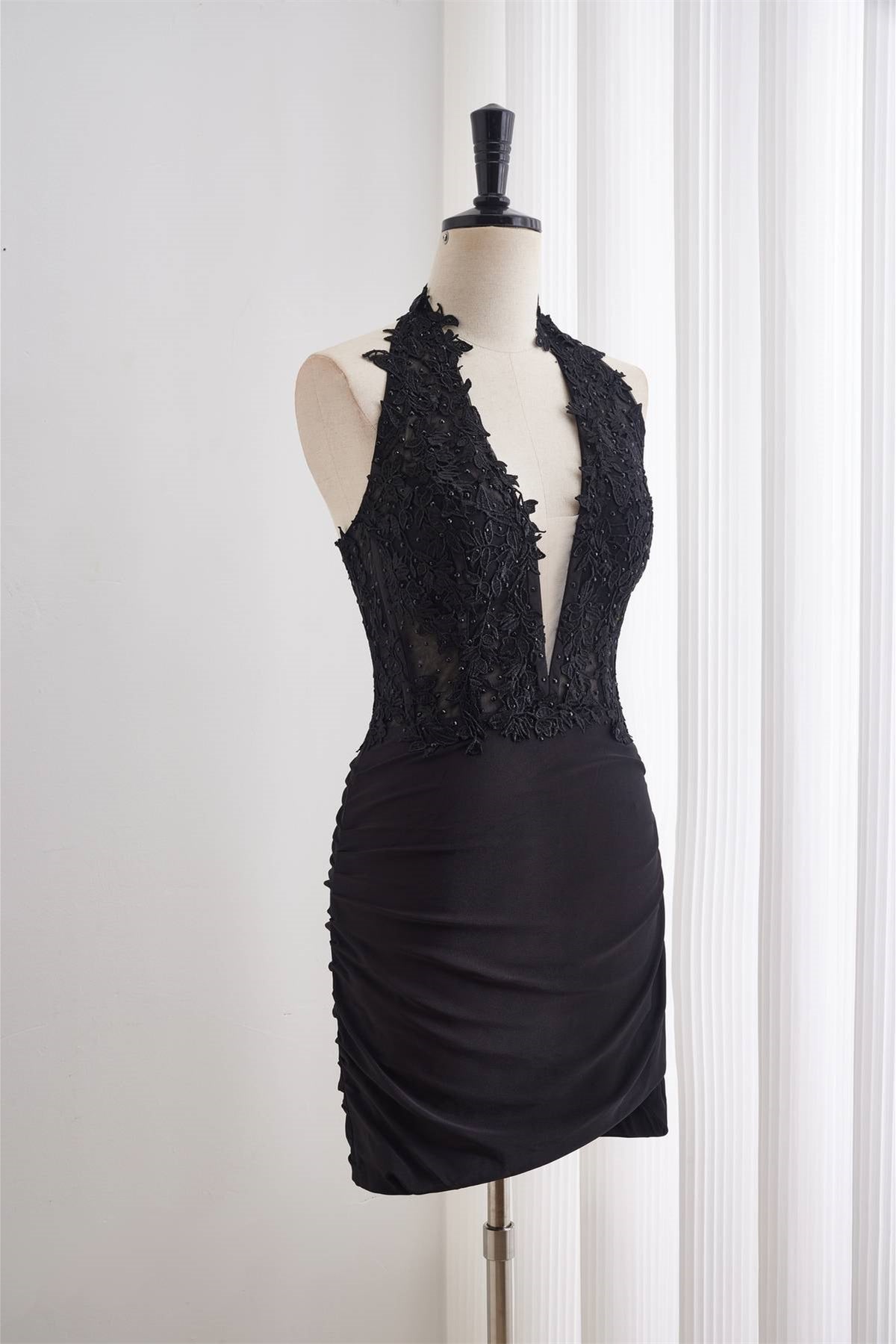 Halter Black Appliques Tight Short Homecoming Dress