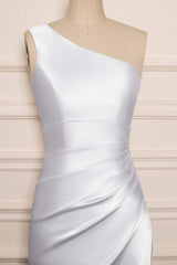 White Elegant One Shoulder Mermaid Bridesmaid Dress