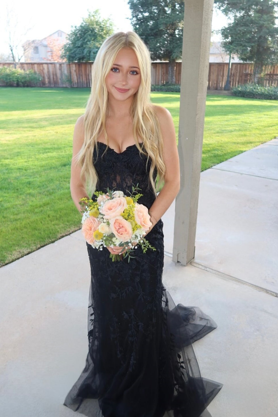 Black Sexy Sweetheart Mermaid Applique Tulle Prom Dress