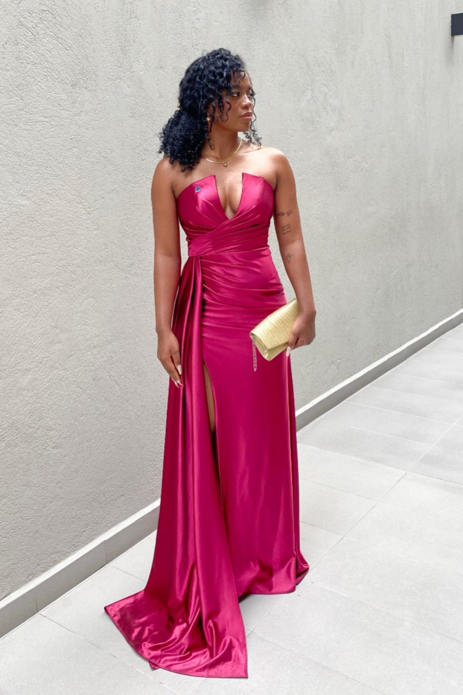 Burgundy Strapless V-Neck Prom Dress