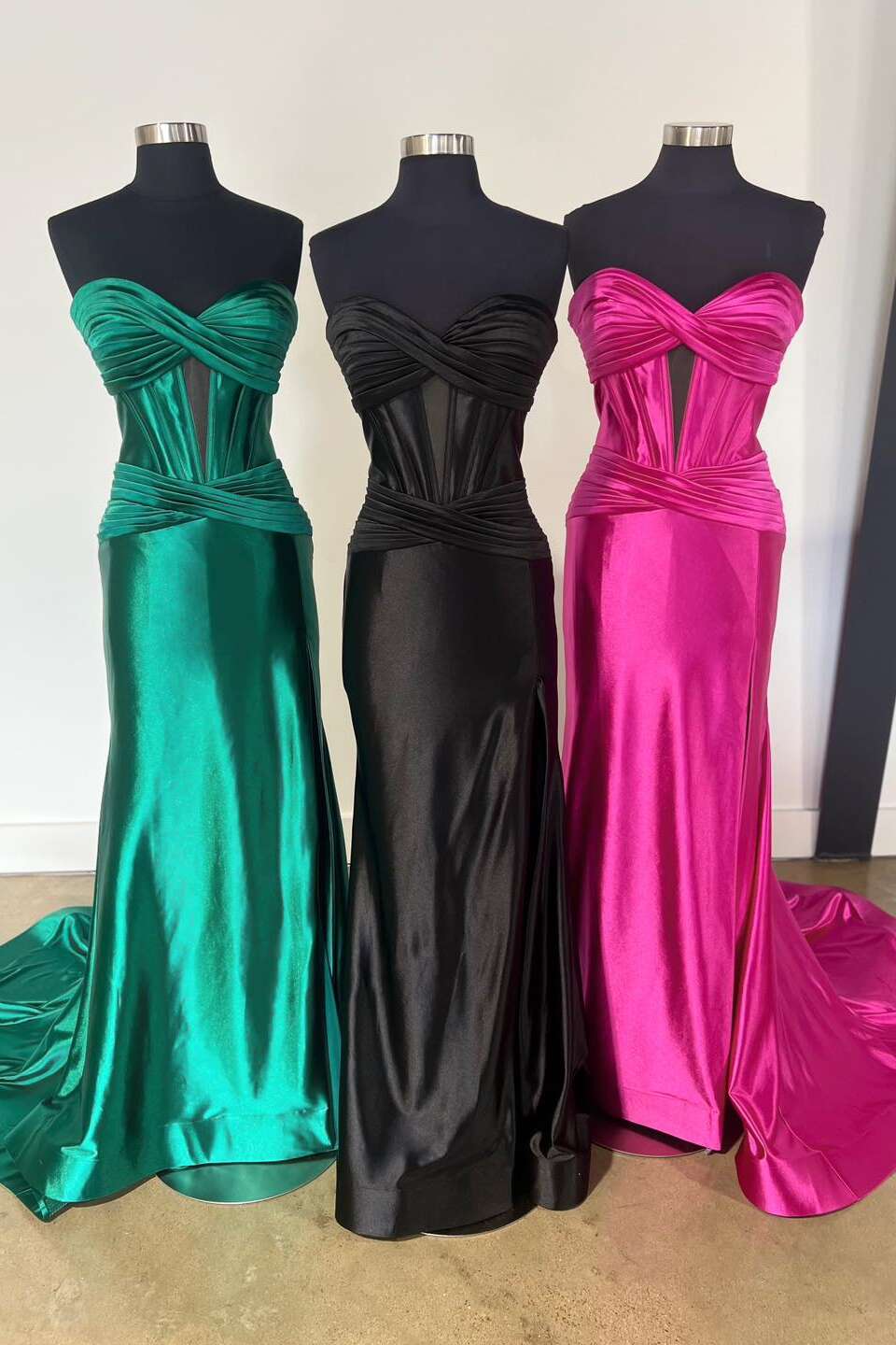 Black Metallic Strapless Mermaid Prom Dress with Keyhole