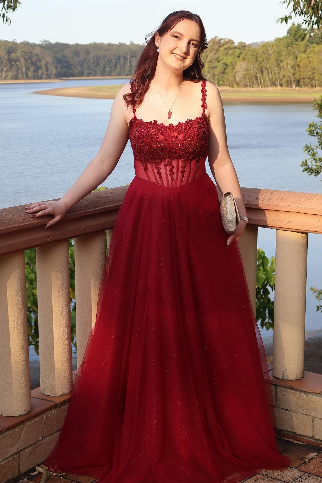 Red Appliques Tulle A-line Prom Dress