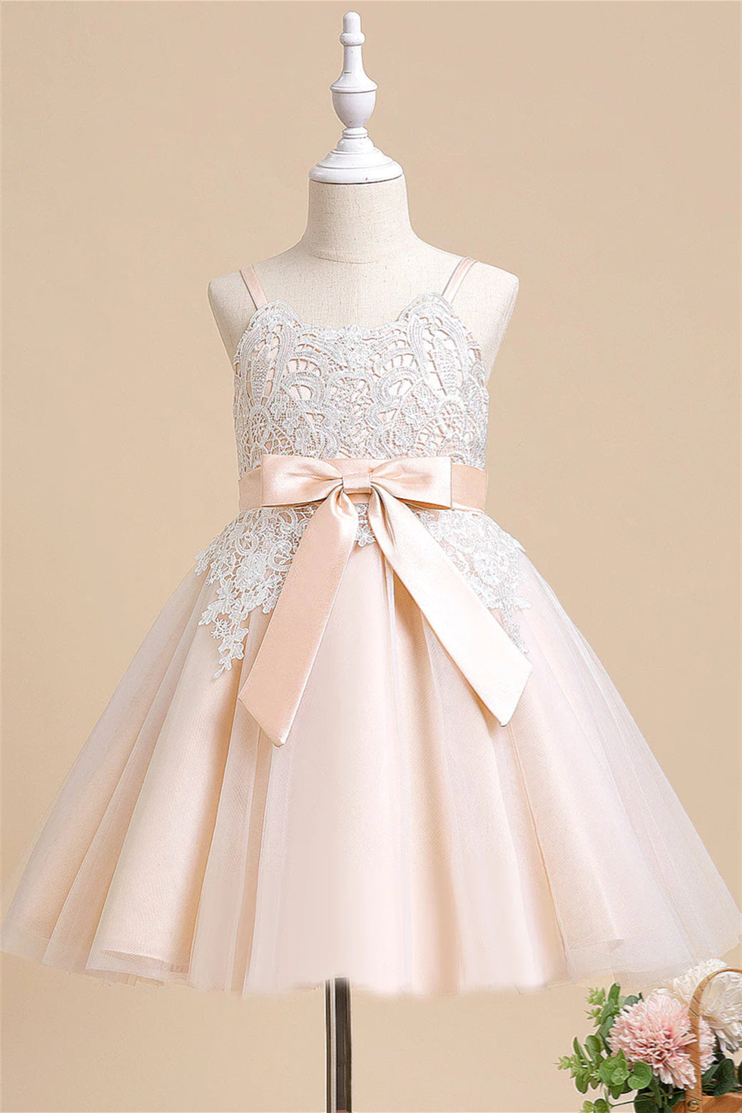 Pink Lace Appliques Flower Girl Dress with Bow