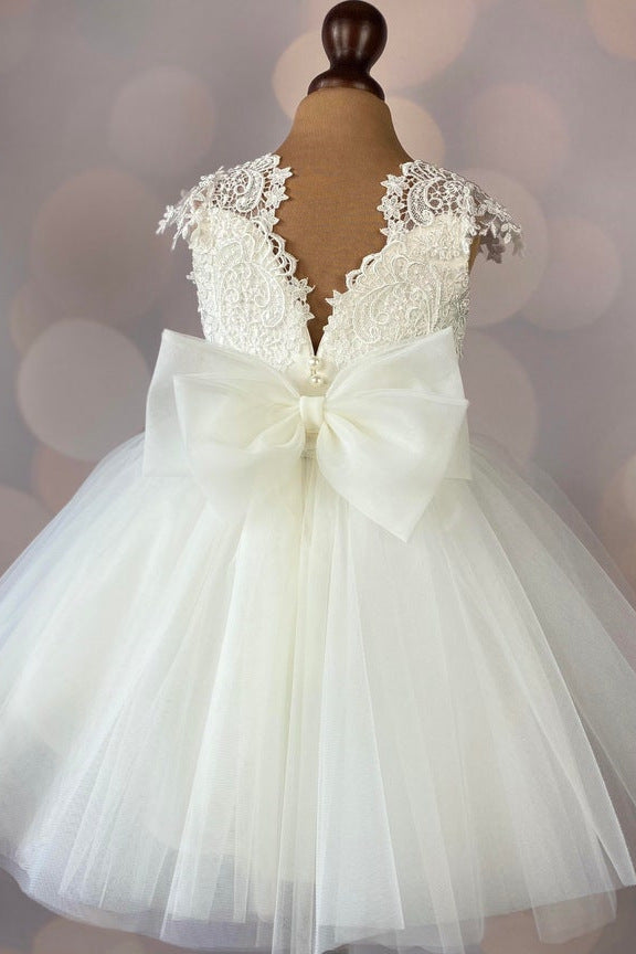 Round Neck White Appliques Flower Girl Dress