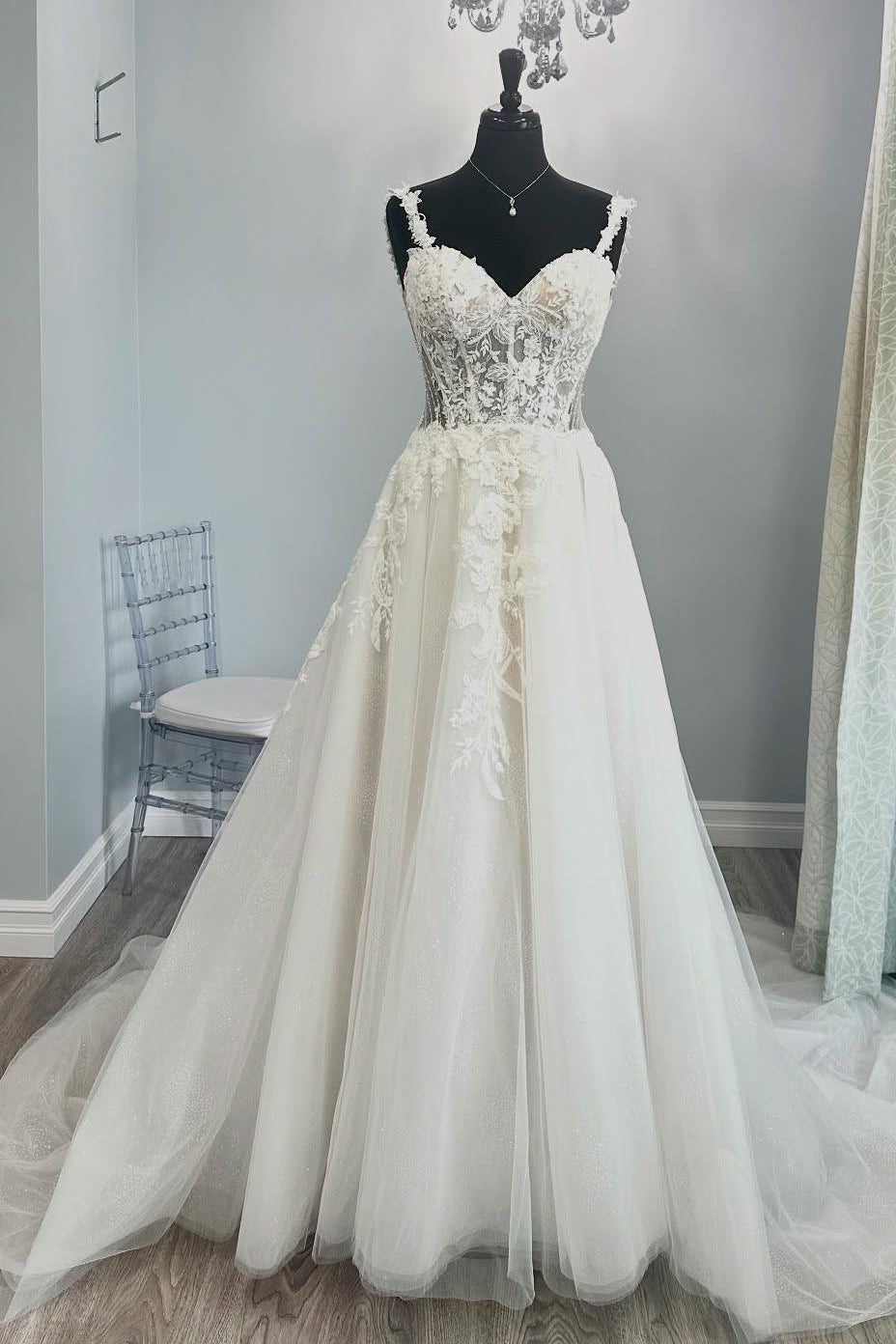 V-neck Ivory Appliques A-line Wedding Dress