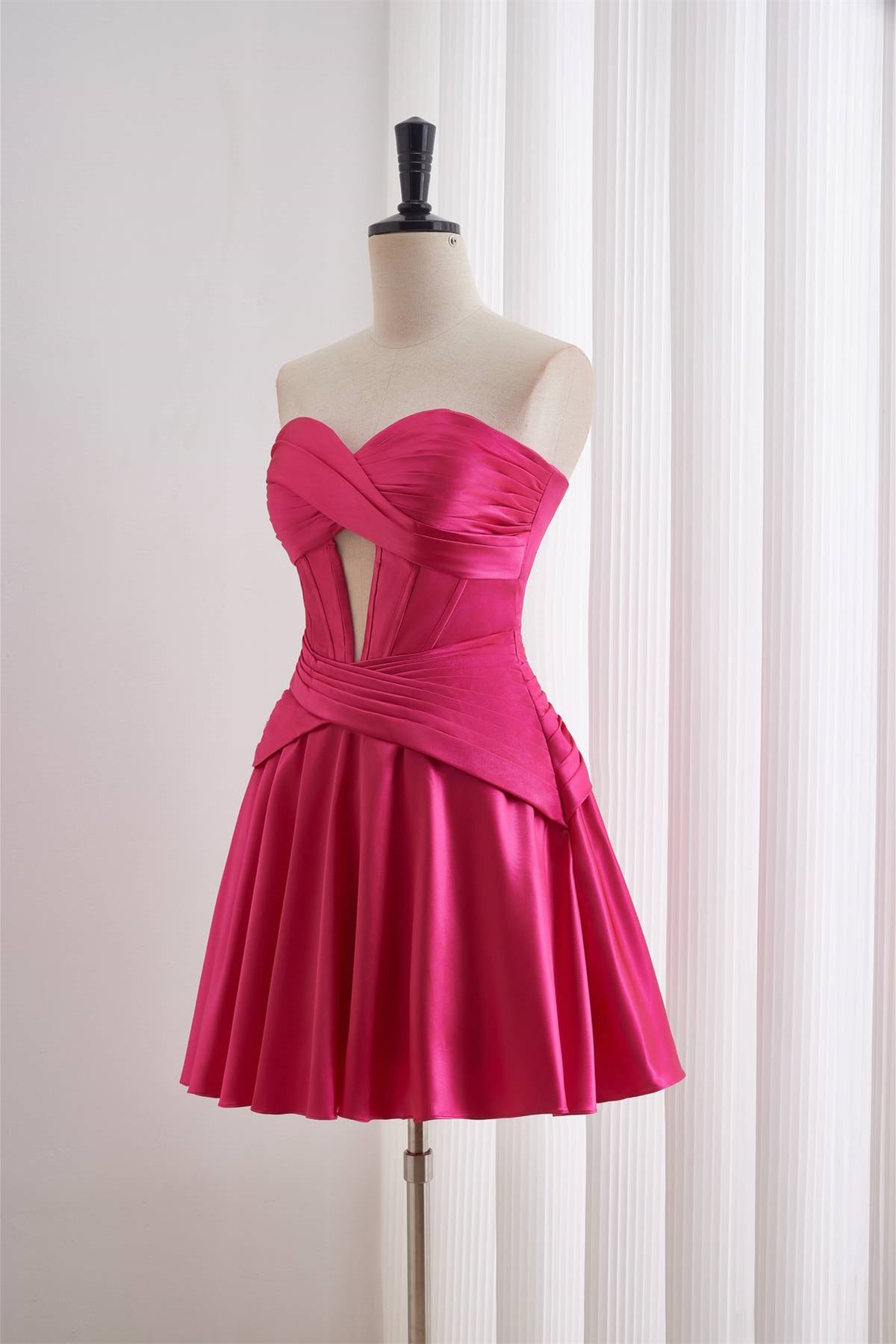 Sweetheart Hot Pink Ruched A-line Short Homecoming Dress