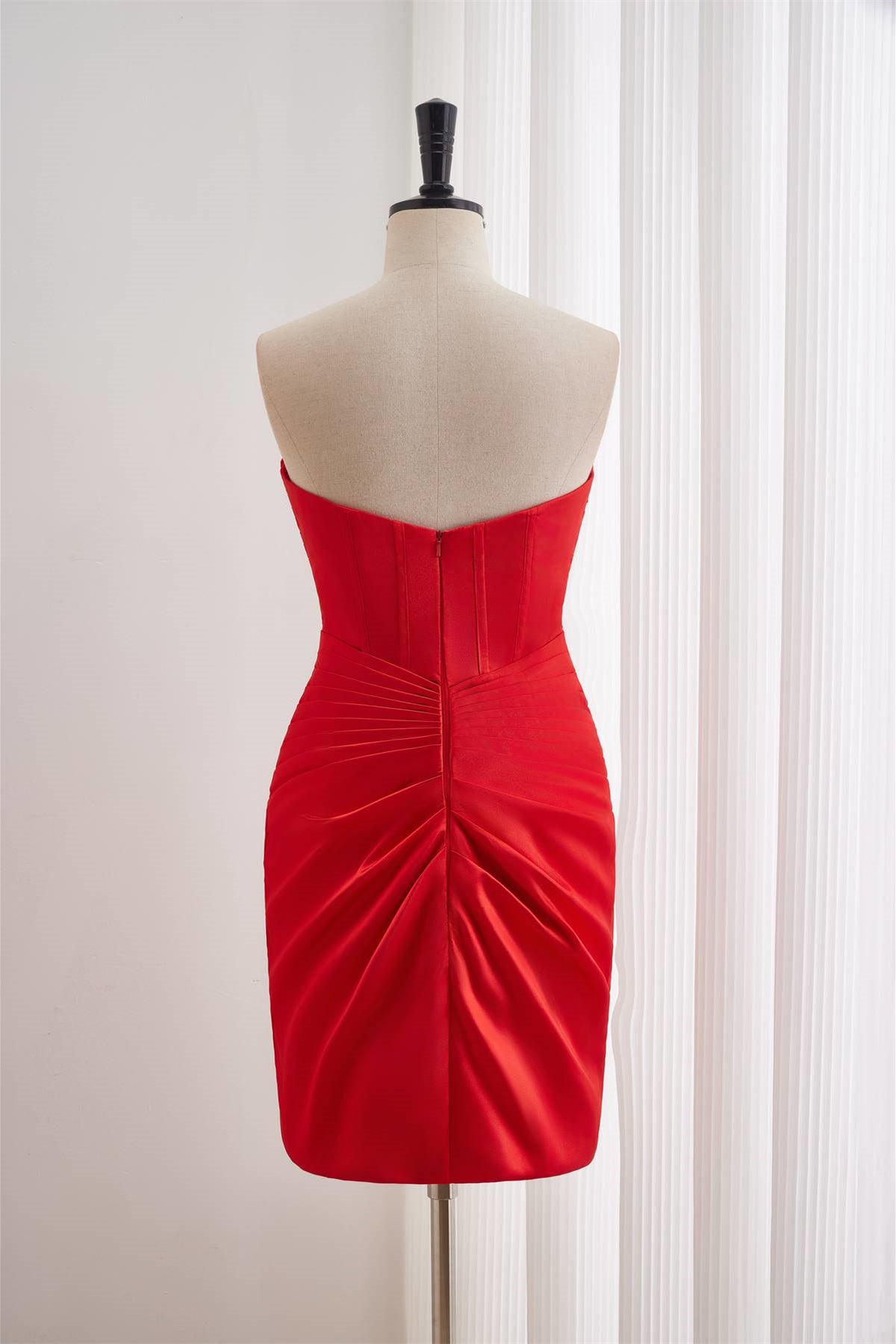 Sweetheart Red Ruched Tight Short Homecoming Dress