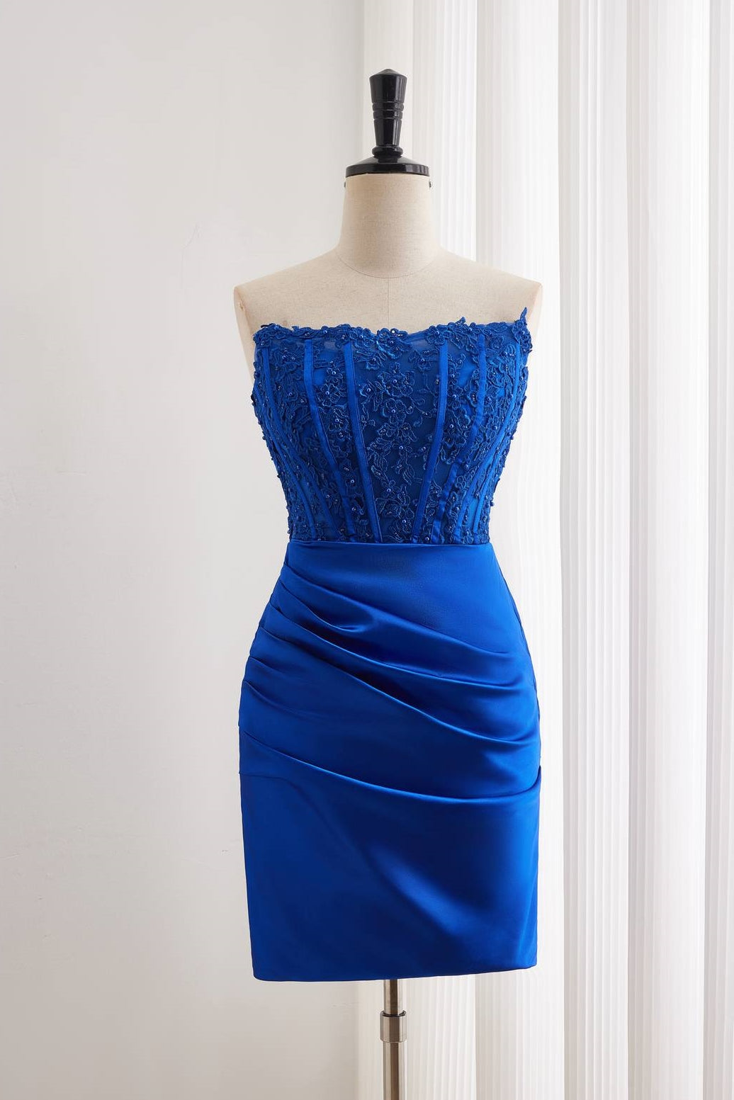 Strapless Royal Blue Tight Homecoming Dress with Lace Appliques