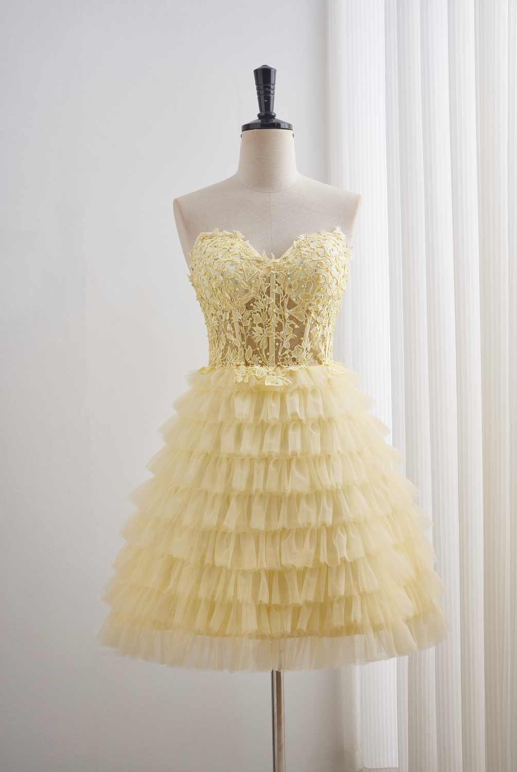 Yellow Appliques Tiered Ruffle Short Homecoming Dress