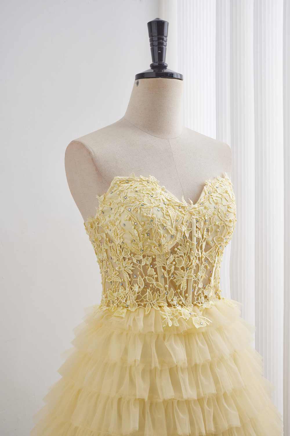 Yellow Appliques Tiered Ruffle Short Homecoming Dress